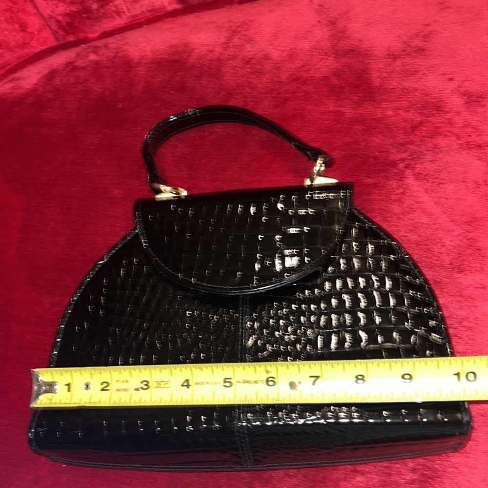 Vintage faux crocodile patent leather evening bag OS w/gold color hardware - Picture 2 of 9